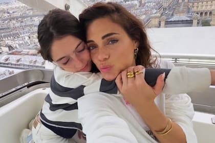 Emilia Attiasy Turco Naim son padres de Gina, de 9 años (Foto: Instagram @emilia_att)