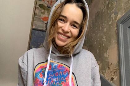 Emilia Clarke quiere que sus fans le presten más atención cuando se crucen con ella