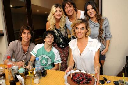 Emilia festejó su cumpleaños con algunos de sus compañeros de elenco