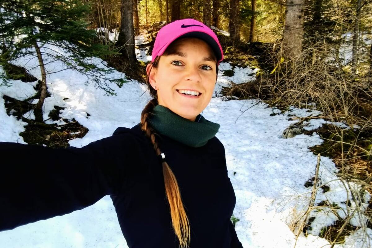 Emilia Juliano es de Necochea, pero está en un pueblo del norte de Italia donde correrá una maratón en el patio de su casa