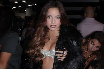 Emilia Mernes anunció la cuarta fecha de su show con un video insólito