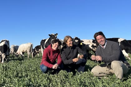 Emilia Varine, Mariana Dasso y Matías Scarpati