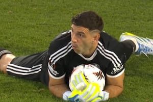 ¿Qué arquero tiene el récord de valla invicta en mundiales, establecido en Italia 90?