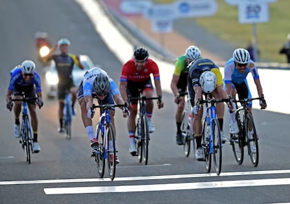 Emiliano Contreras, campeón panamericano de ciclismo de ruta