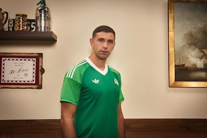 Emiliano "Dibu" Martínez, actual arquero titular de la selección argentina. Foto: Adidas