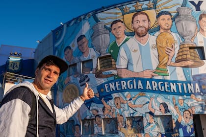 Emiliano "Dibu" Martínez en el predio de la AFA