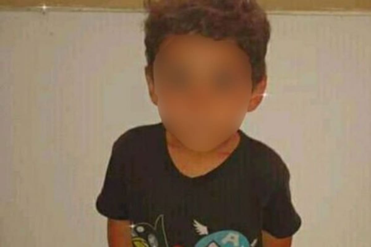 Emiliano estaba al cuidado de su mamá, quien está presa por los golpes que lo mataron.