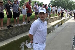 Emiliano Grillo tuvo que tomar una decisión crucial en el hoyo 18 del Colonial Country Club