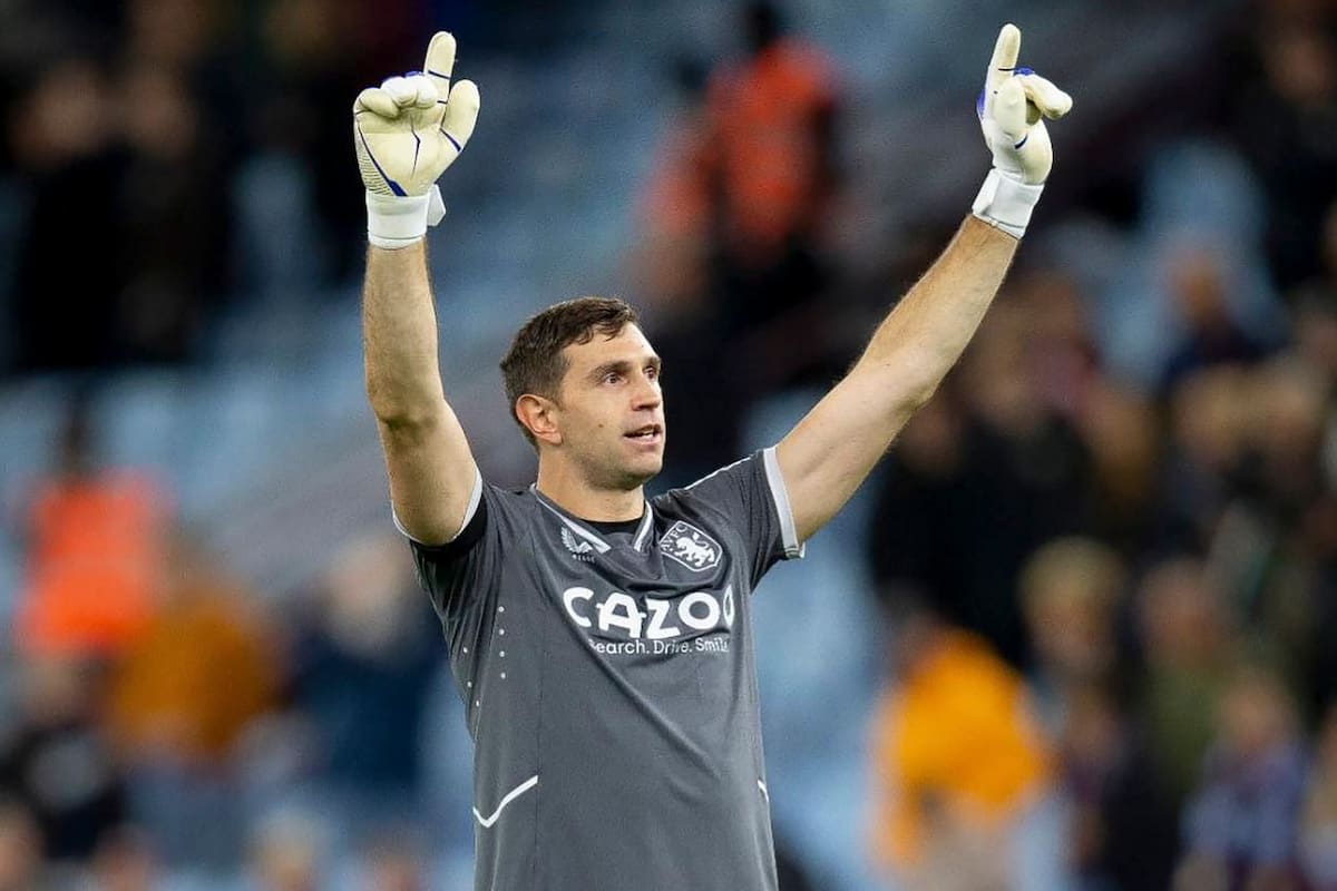 Emiliano Martínez fue titular en el triunfo de Aston Villa por 1-0 ante Southampton