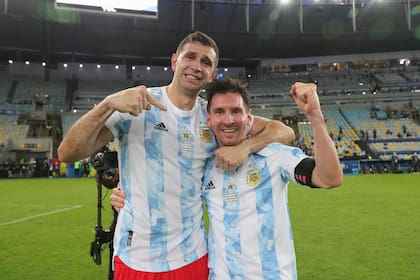 Emiliano Martinez y Lionel Messi: campeones del 1 al 10.