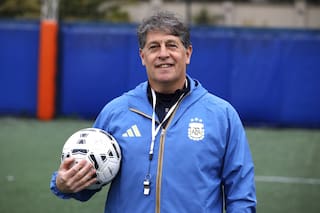 Jugó con Maradona y Riquelme, hizo enojar a Bilardo y marcó un gol en la única victoria de Boca en el Maracaná
