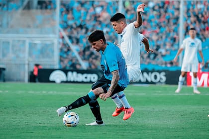 Emiliano Rigoni engancha y redirecciona el avance de Belgrano: el Pirata tiene en el juvenil Lautaro Gutiérrez poder de fuego