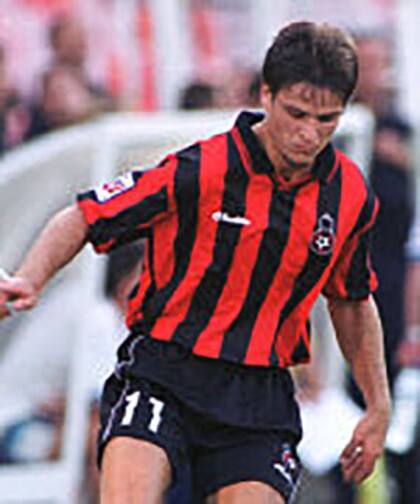 Emiliano Romay estuvo en Niza entre 1999 y 2001, allí disputó 16 partidos y anotó un solo gol