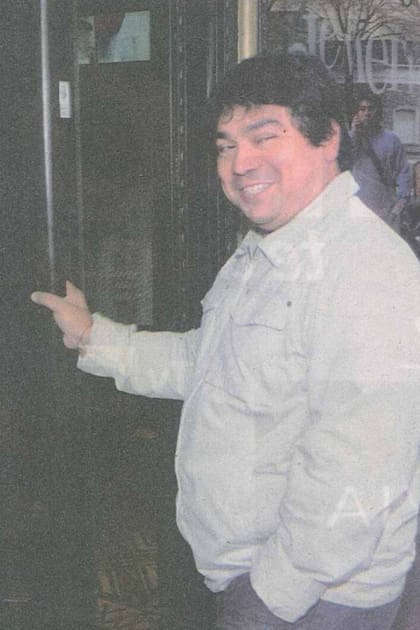 Emilio Madonna Quiroz en noviembre de 2011, llegando al tribunal que lo condenó por "abuso de armas"