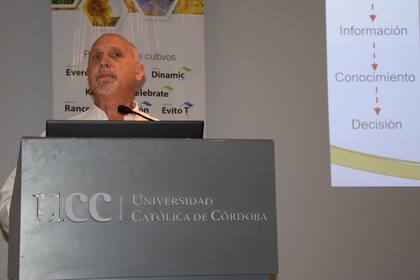 Emilio Satorre en la presentación en Córdoba