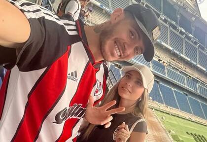 Emilu Ceco de Love is Blind denunció a su marido Santiago Martínez por violencia de género (Foto: Instagram @santunahuel)