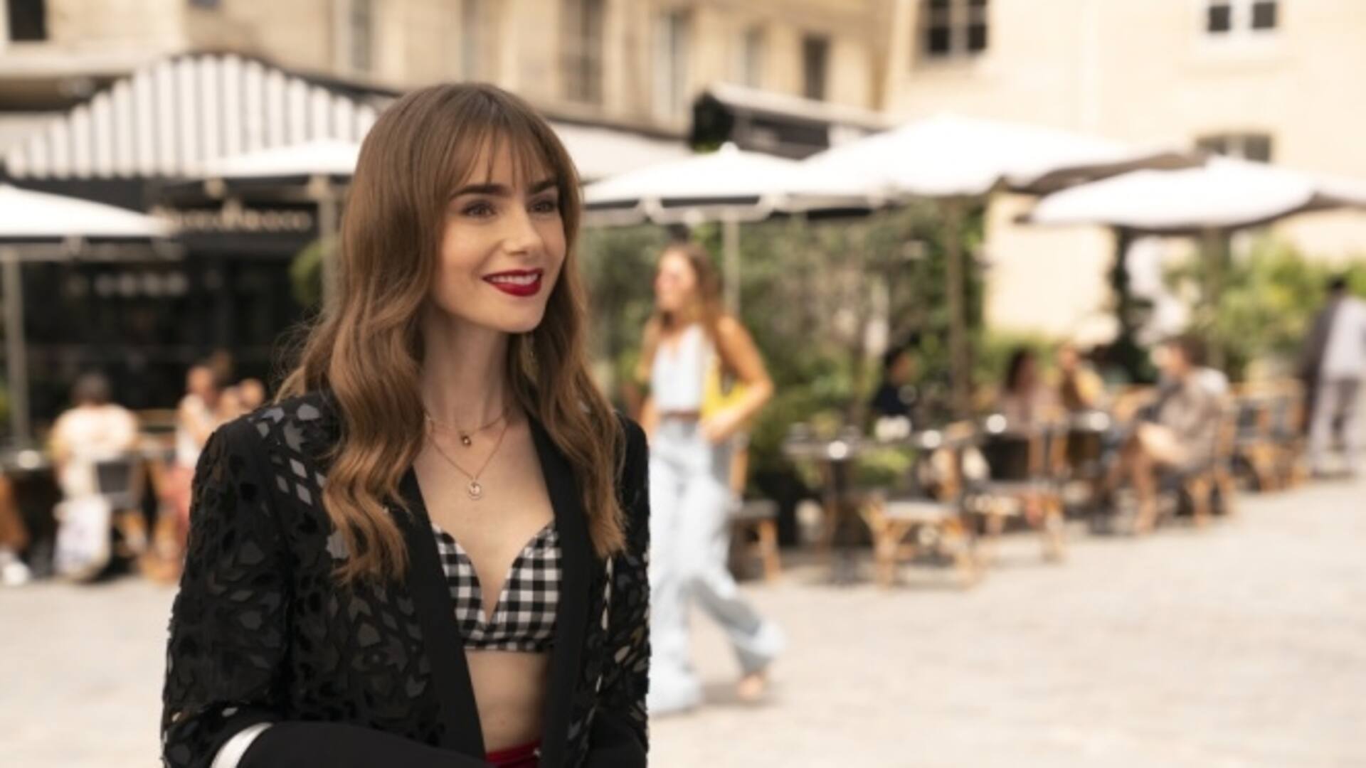 Emily en París: Lily Collins está de regreso con la primera parte de la cuarta temporada