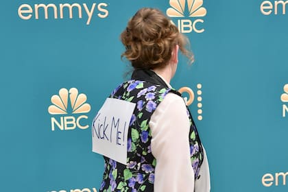 Emily Heller, en la alfombra roja de los Premios Emmy 2022