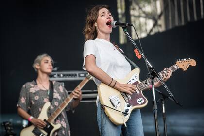 Emily Kokal, la guitarrista y cantante de Warpaint, habló con RS luego de tocar en el Personal Fest