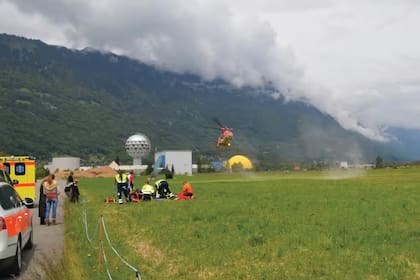 Emma Carey relató sus reflexiones personales durante el descenso sin paracaídas en los Alpes Suizos