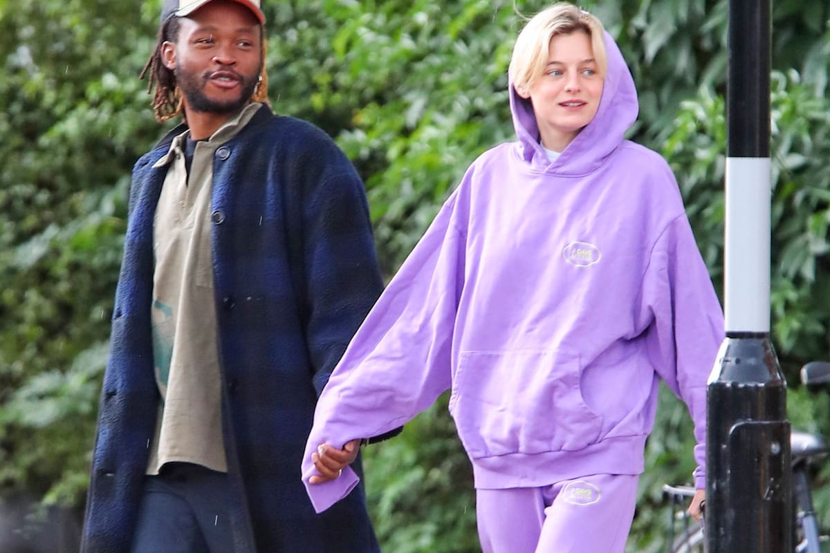 Emma Corrin e Ibby Njoya