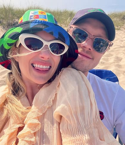 Emma Roberts y Cody John oficializaron su relación en agosto de 2022