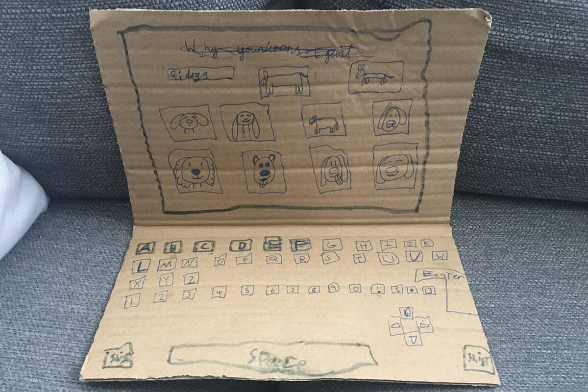 Emma Saccá Marcano diseñó su propia computadora "para ver videos de perros en Youtube"