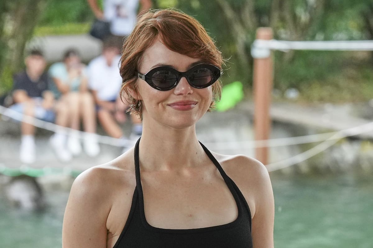 Emma Stone, en su arribo al Festival de Venecia