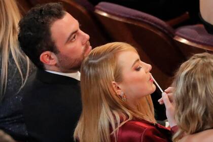 Emma Stone se retoca los labios