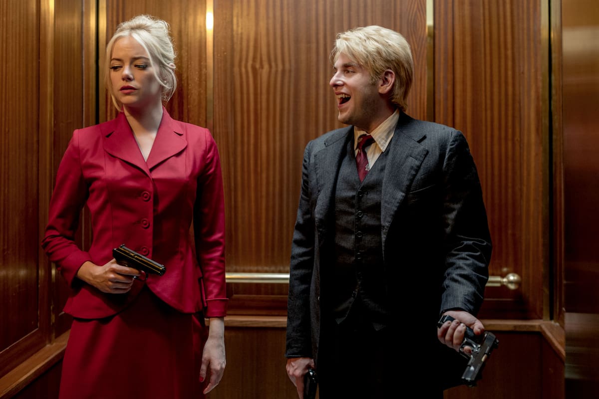 Emma Stone y Jonah Hill en uno de los mundos de Maniac