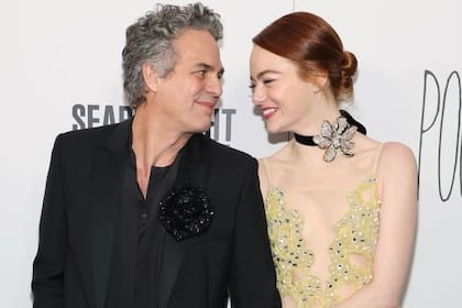 Emma Stone y Mark Ruffalo celebraron su nominación a los Premios Oscar por Poor Things