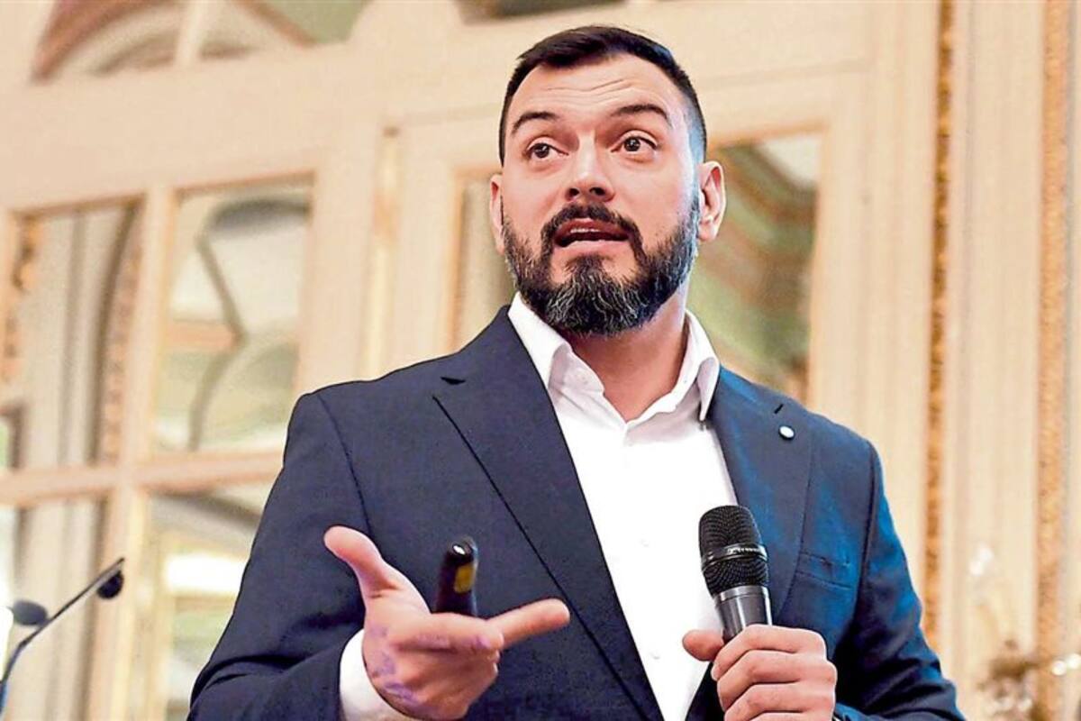 Emmanuel Álvarez Agis