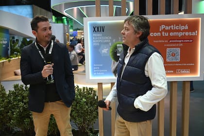 Emmanuel Zuázquita: "La idea del premio es darles visibilidad para que esas historias produzcan un efecto contagio e inspiren a otros”