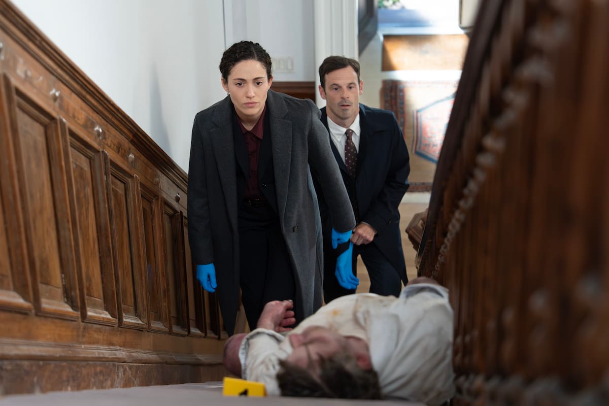 Emmy Rossum y Scoot Mcnairy en Furia, ya disponible en Disney+