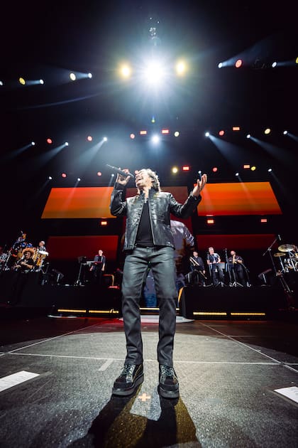 Emoción y recuerdos en el show de Diego Torres