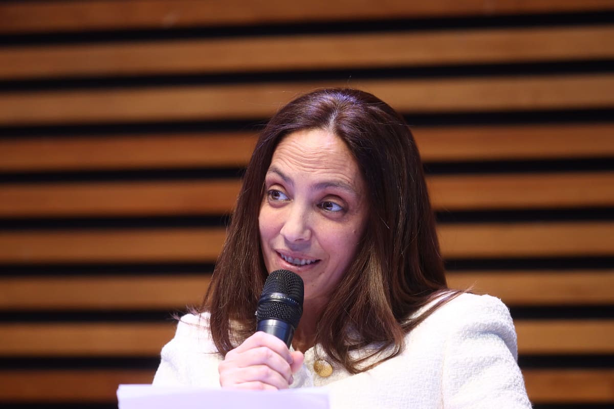 Emocionada, María Victoria Kodama leyó un documento en representación de los cinco herederos del legado Borges-Kodama