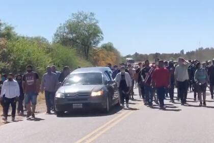 El cortejo fúnebre fue acompañado por todo el pueblo