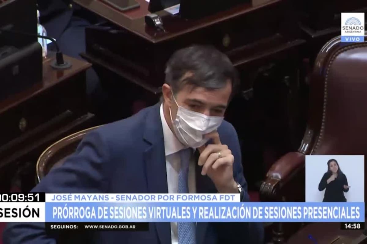 Emotivo aplauso a Esteban Bullrich en el Senado