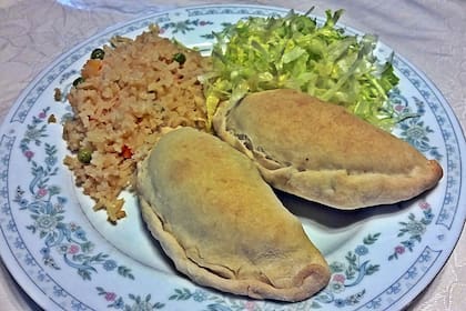 Empanada de pollo a la filipina.