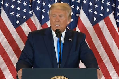 "Empezaron a desaparecer mágicamente contenedores de boletas que fueron contados", dijo Trump