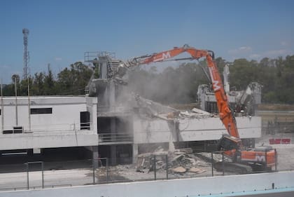 Empezaron las obras para modernizar el Autódromo Oscar y Juan Gálvez.