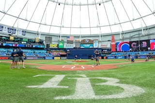 El peculiar Tropicana Field no es un estadio bonito, pero los Rays aman su casa