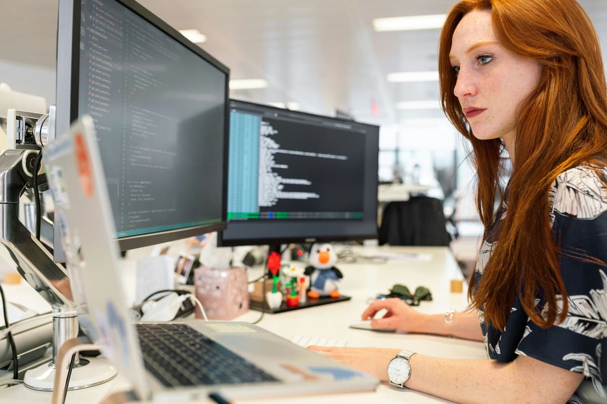 Empleos en tecnología y salud son los mejor pagados en Estados Unidos (Unsplash)