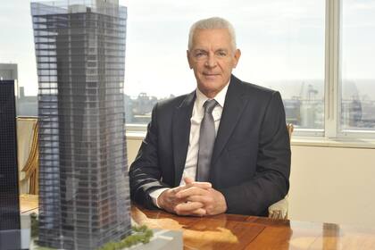 Eduardo Costantini creó Nordelta. Su firma, Consultatio mostró en el tercer trimestre de este año números positivos. Sin embargo, al igual que el resto de las empresas, sufrió los efectos de la devaluación.