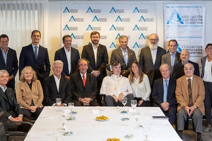 Empresarios de AEA se reunieron con el exsenador Esteban Bullrich