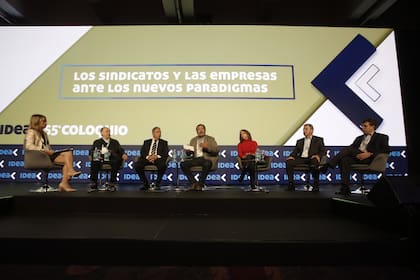Empresarios y sindicalistas, ayer, en un mismo panel en Mar del Plata