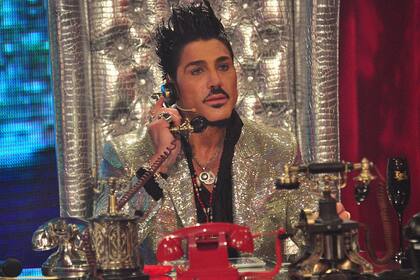 Emulando a Susana en su programa Fort Night Show