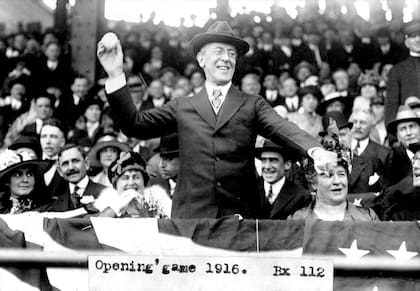 En 1914, el presidente Woodrow Wilson proclamó el segundo domingo de mayo como Día de la Madre