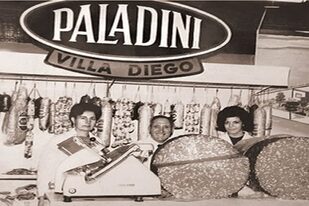 En 1923 Juan Paladini se radica en Villa Diego, Santa Fe, y comienza elaborar productos inspirados en recetas de la vieja Italia, como chorizos, morcillas, salames y bondiolas
