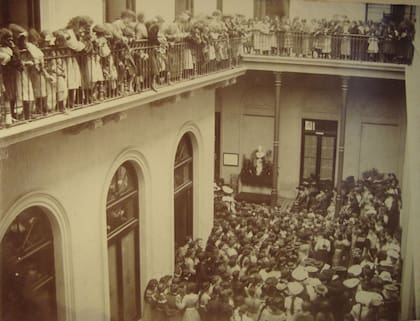 En 1936 funcionaba el Instituto en Lenguas Vivas.
